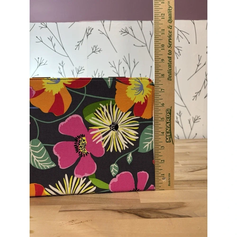 Vera Bradley Jazzy Blooms Pattern Snap On iPad Case Generation 2‎ or Later